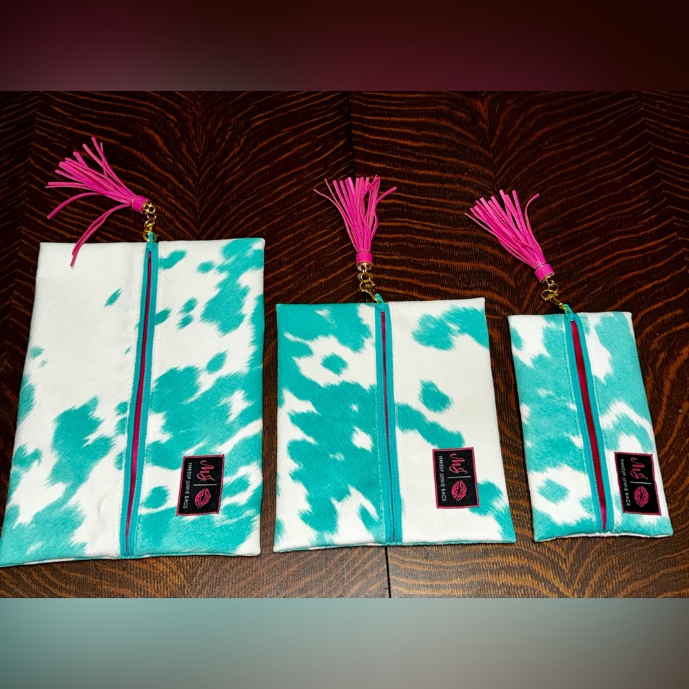 Blue and Pink Make Up Junkie Cosmetic Bags with Vibrant Design